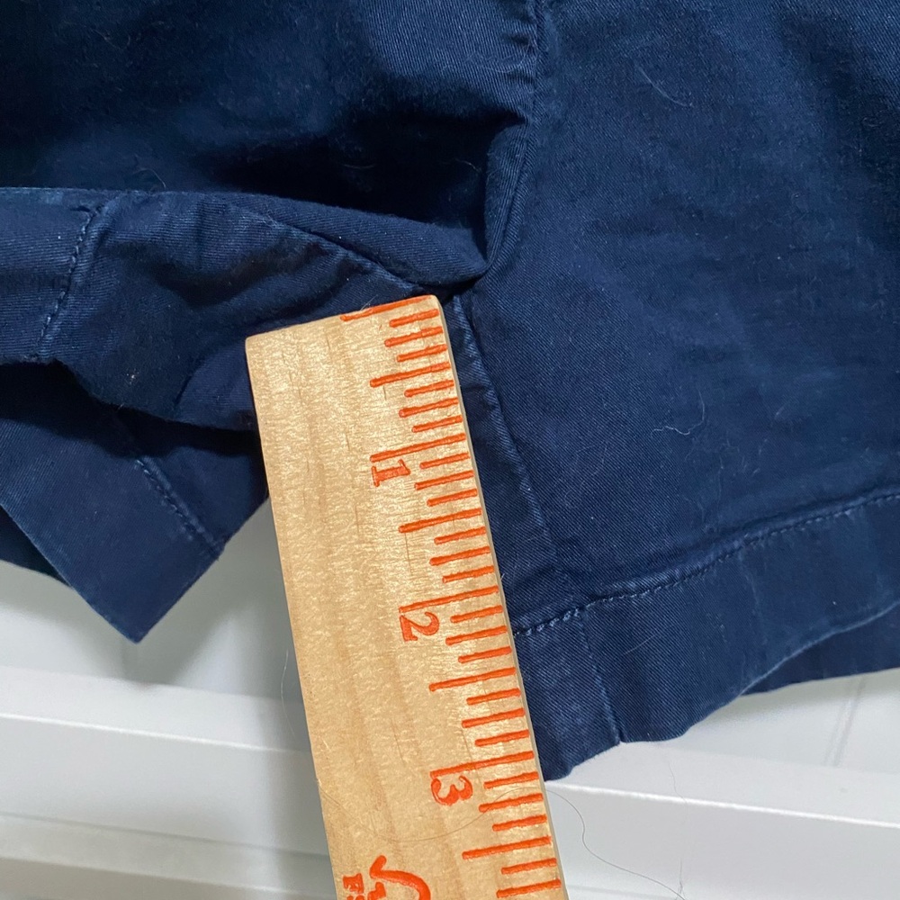 Vineyard Vines stretch Navy Blue Women's shorts sz 4 like new - Picture 5 of 5